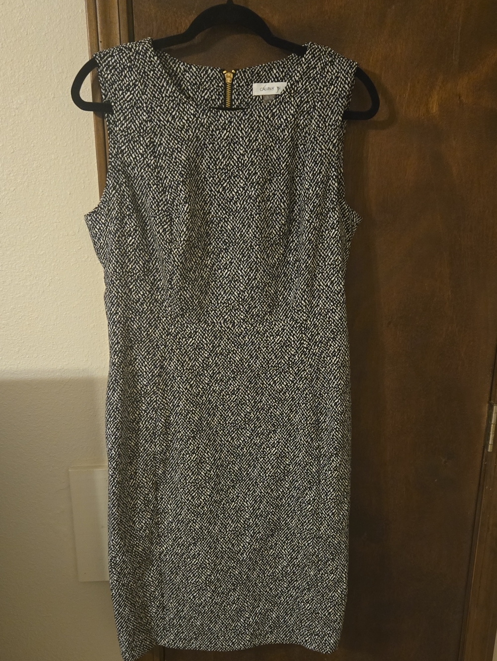 Calvin Klein Black and White Sleeveless Textured Midi Sheath Dress